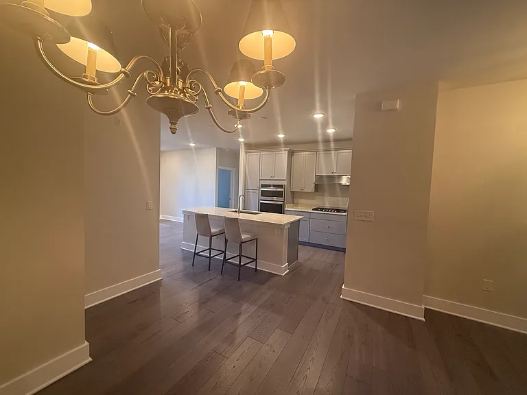 2 Vanderbilt Blvd #109 — Photo 7