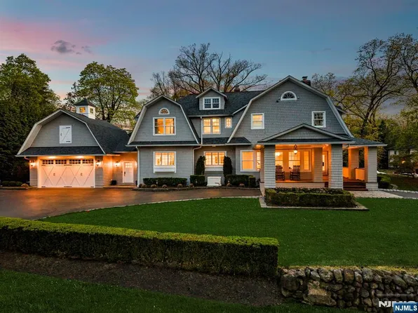 46 Park St, Tenafly, NJ 07670