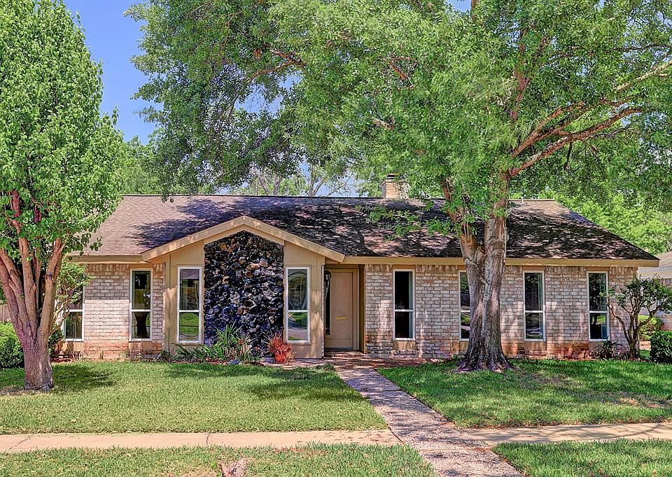 1st image of 7726 Twin Hills Dr