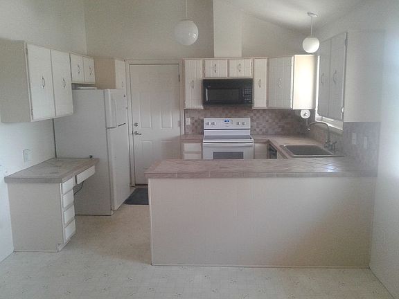 3rd image of 12955 Linda Vista Dr