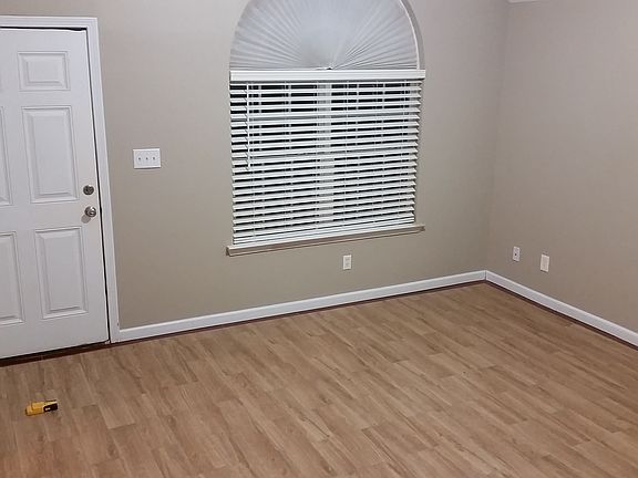 2nd image of 2516 Gelsinger Ave
