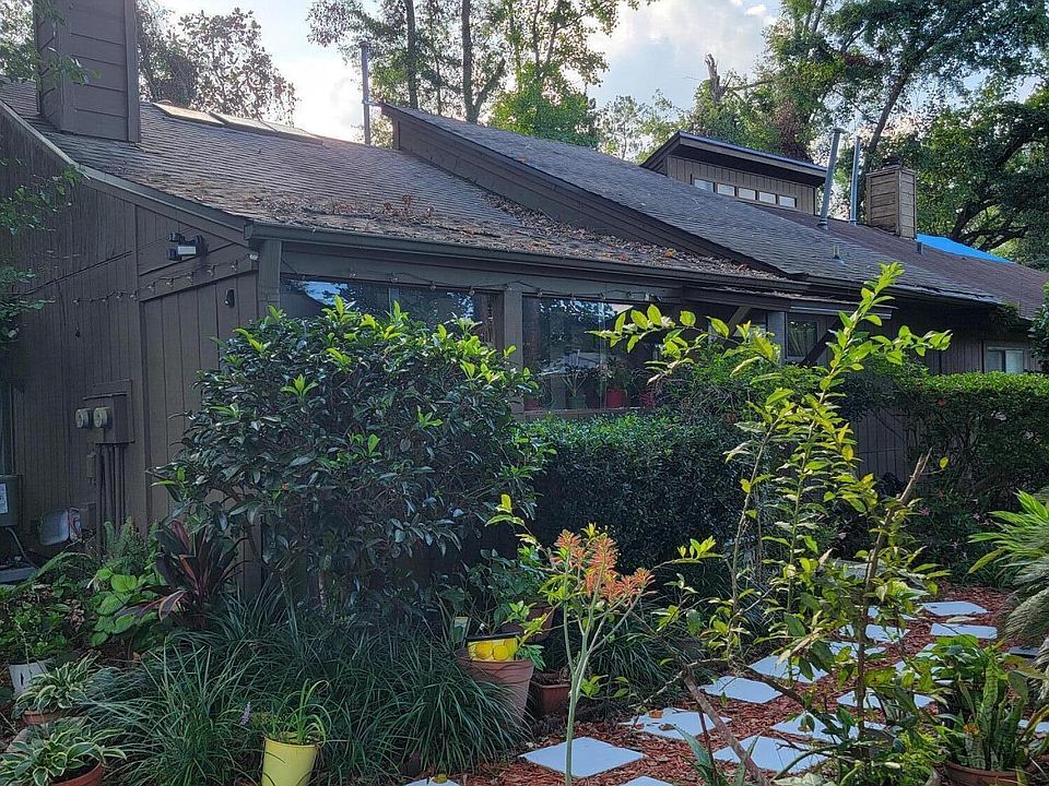 1st image of 1552 Twin Lakes Cir #A