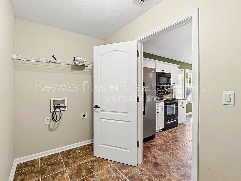 3124 Saint Charles Ave — Photo 18