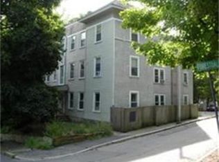 17 Windsor St APT 5, Worcester, MA 01605