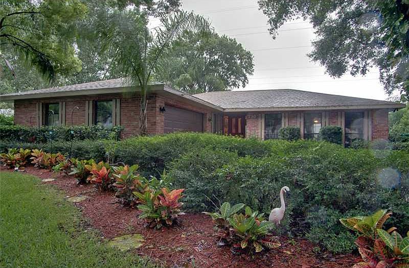 1st image of 790 Hickory Ln