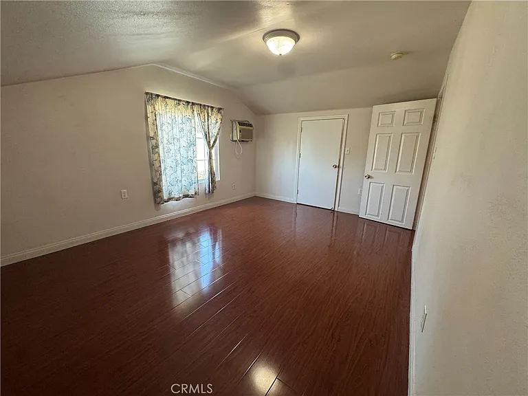 758 W Longden Ave — Photo 24