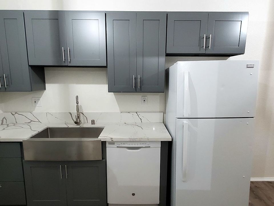 1st image of 833 Fedora St APT 203