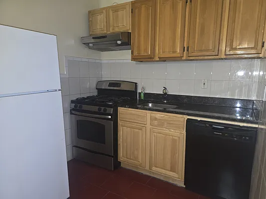 Rented by Duradox Management LLC | media 19