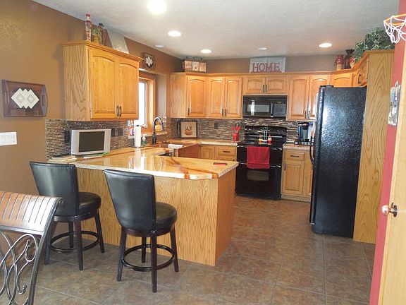 2nd image of 4842 Bradford Ln