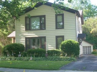 720 Walnut St, Batavia, IL 60510