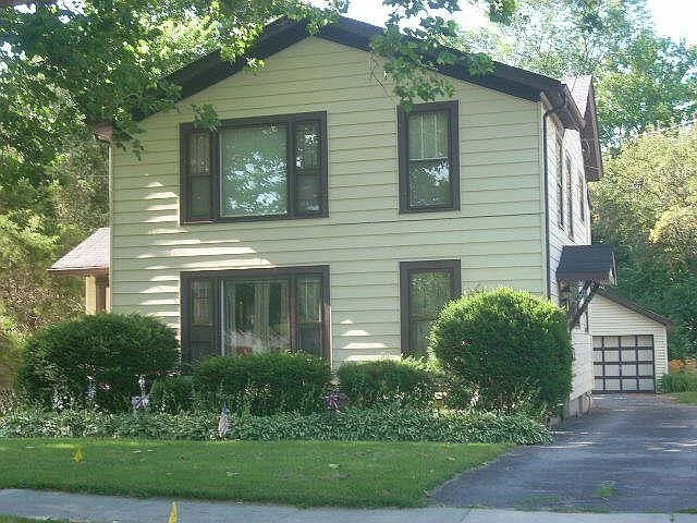 720 Walnut St photo 1