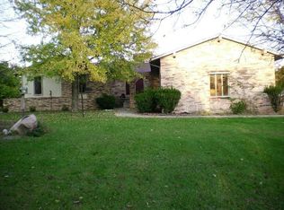8080 Sheraton Park Dr, Fenton, MI