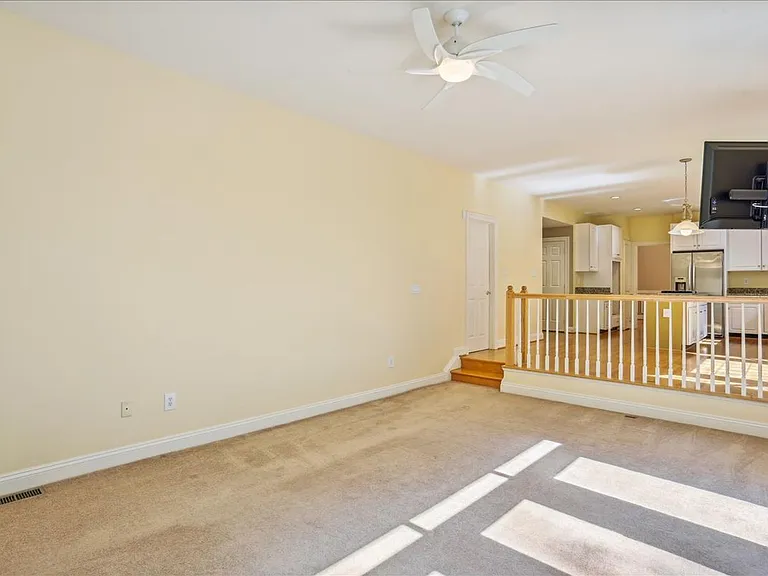 8931 Falls Farm Dr — Photo 57
