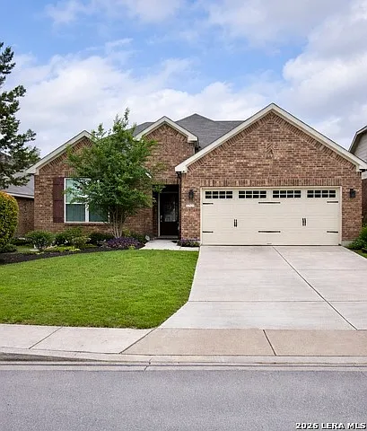 3 bed, 3.0 bath, 2776 sqft, $2,590 — Photo 2