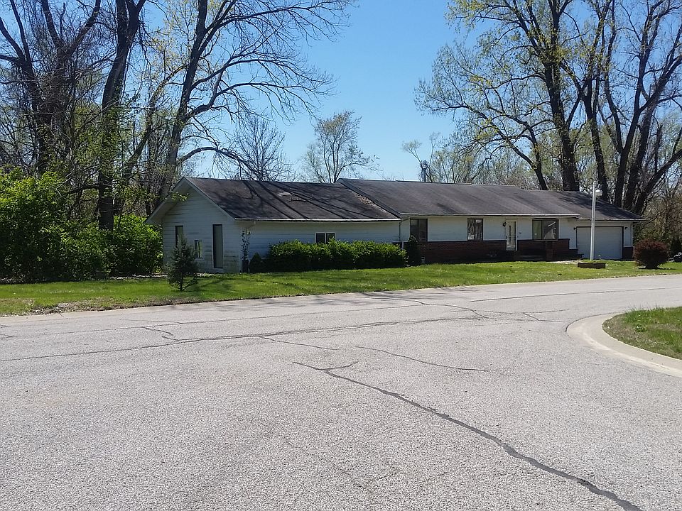 1st image of 74 Montclair Dr