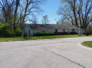 74 Montclair Dr, Fairview Heights, IL 62208