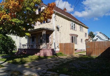 1st image of 76 Wood St