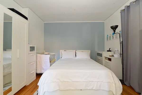 Sold by Keller Williams Realty Landmark | media 26