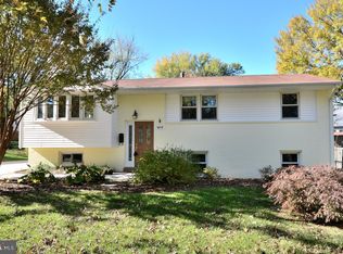 4216 University Dr, Fairfax, VA 22030