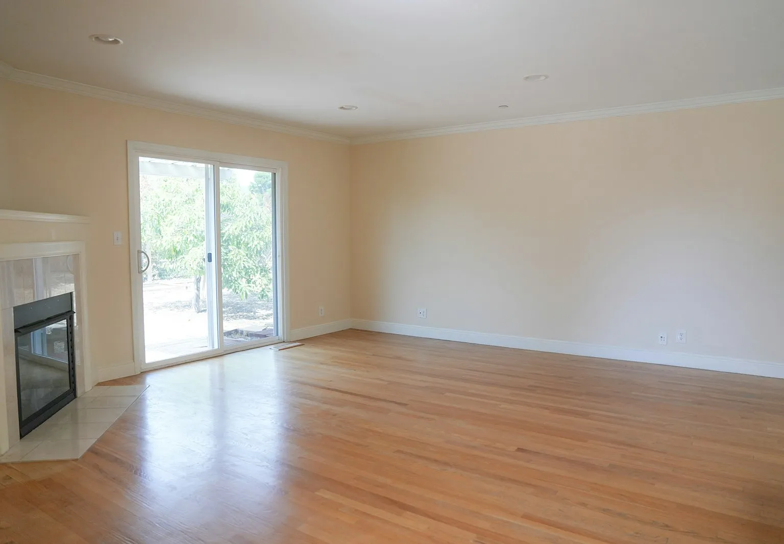 300 Ridgeway Road, Unit A — Photo 2