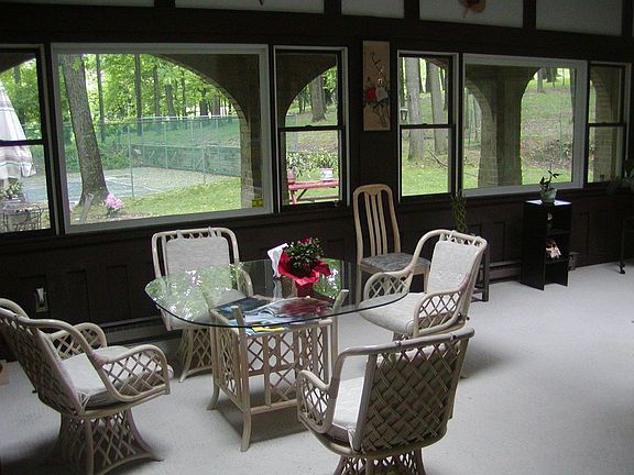 Breakfast room