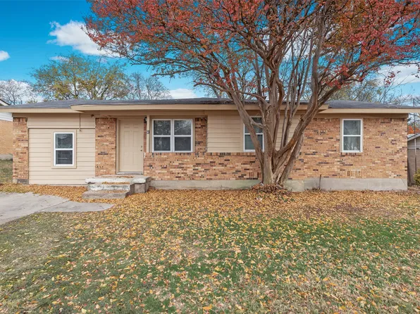 7916 Chaparral Dr, White Settlement, TX 76108