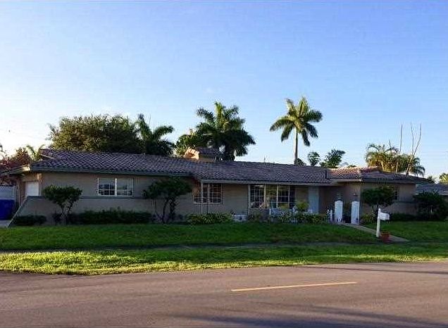 1st image of 301 E Chaminade Dr