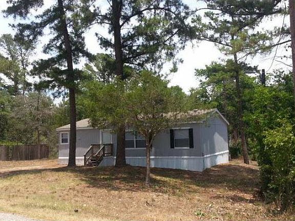 2nd image of 115 Lost Pine Dr