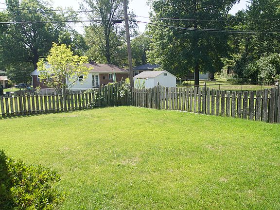 2nd image of 710 Montego Dr