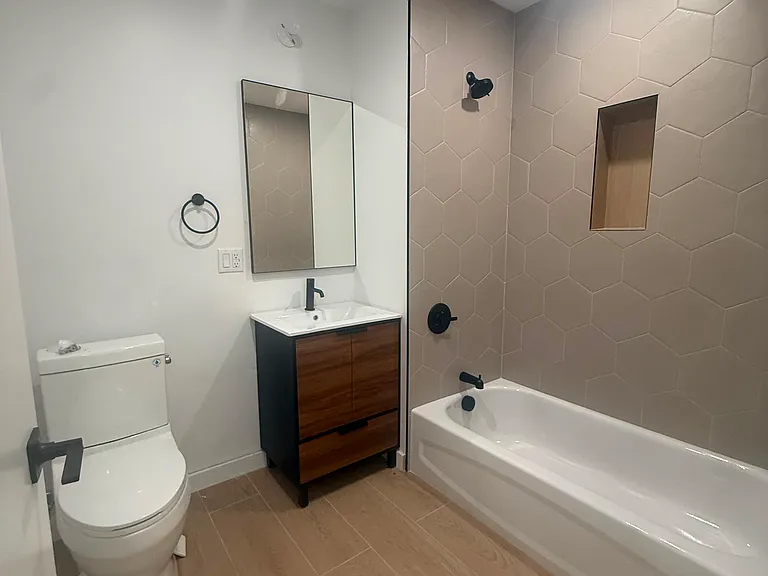 74 Webster St #1C — Photo 9