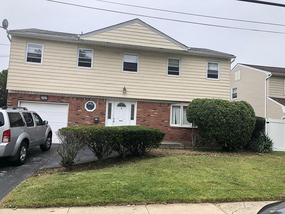 1st image of 4390 New York Ave
