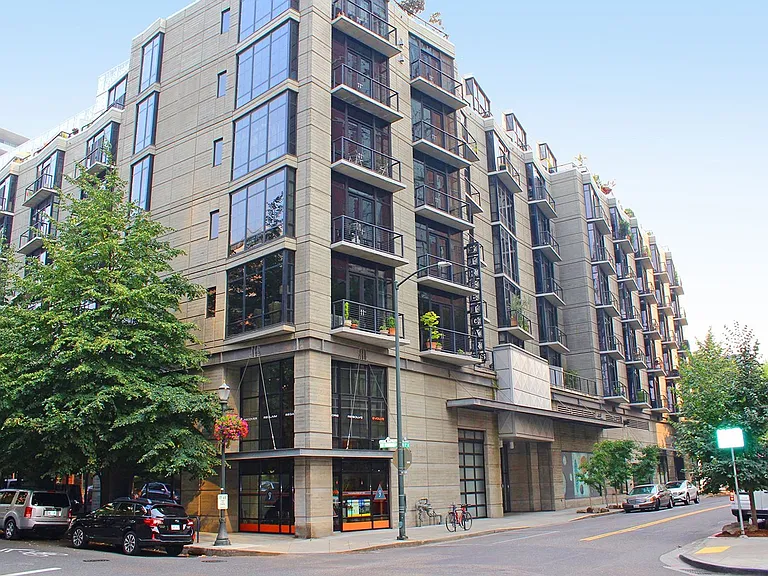 1030 NW 12th Ave #215 — Photo 2