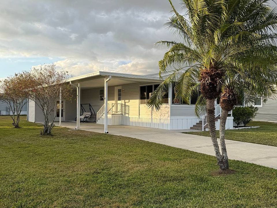 1st image of 249 Oak St SW