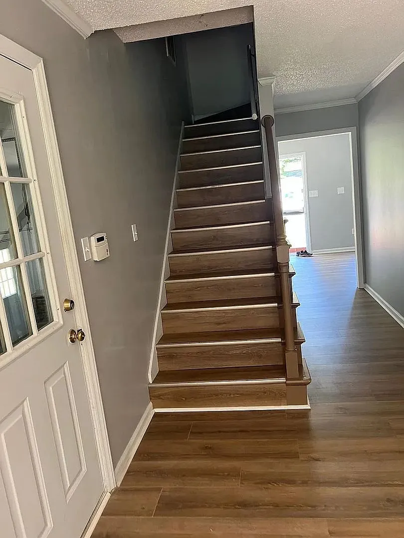 Room in 3 Bedroom Home at Newfoundland Ct — Photo 3
