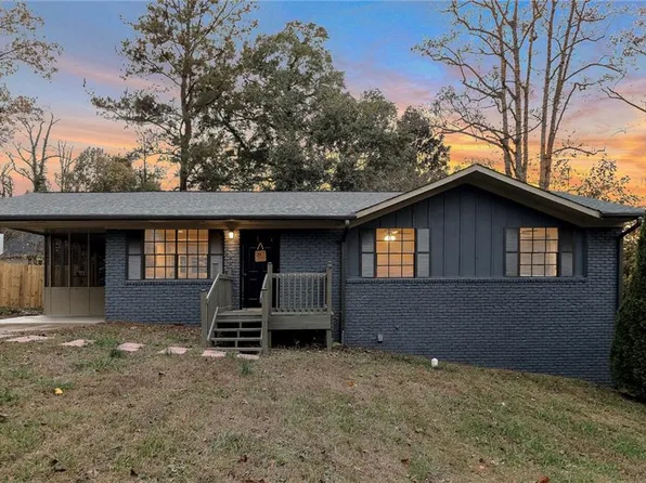 3390 Creek Valley Dr SE, Smyrna, GA 30082