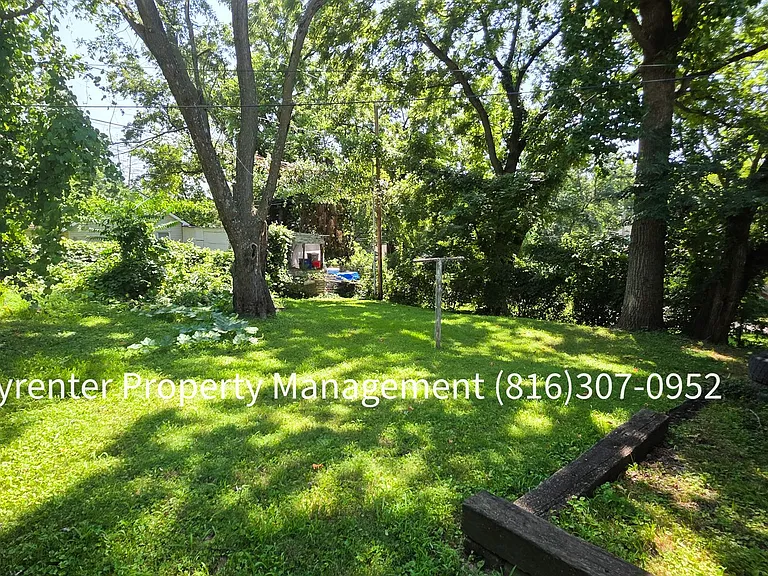 9307 E 15th St S — Photo 15