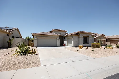 18462 W Western Star Blvd Photo 1