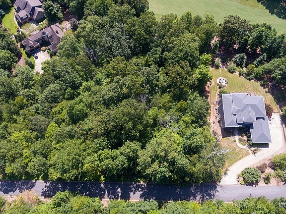4th image of 215 Mays Mills Dr