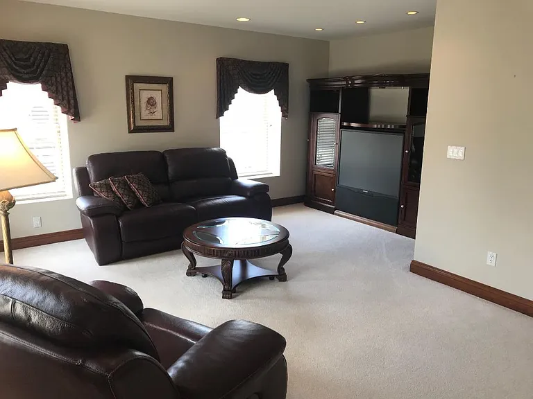 200 Virginia Ave #B — Photo 1
