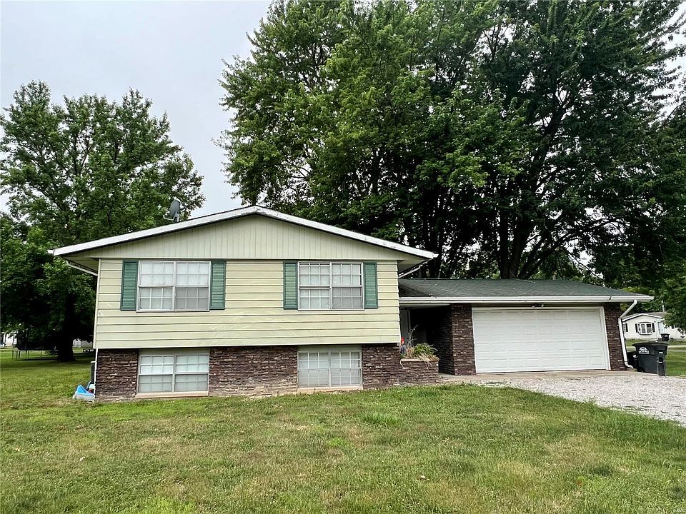 305 Willard St, Brownstown, IL 62418 MLS 23038872 Zillow