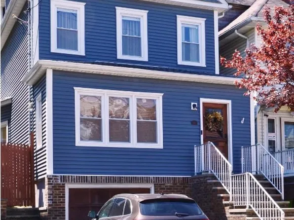 38 E 42nd St, Bayonne, NJ 07002
