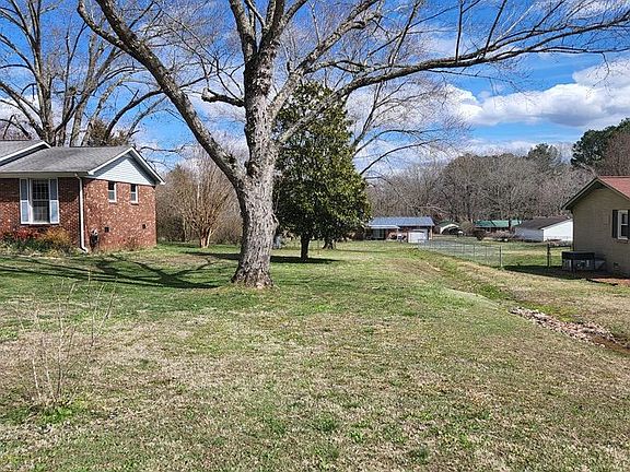 4th image of 258 Benco Hills Dr