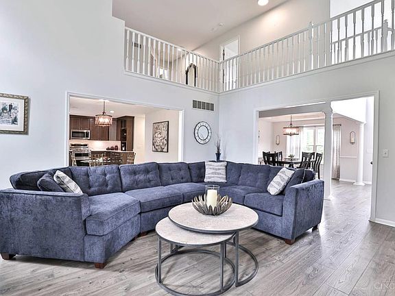 5th image of 4062 Crystal Creek Dr