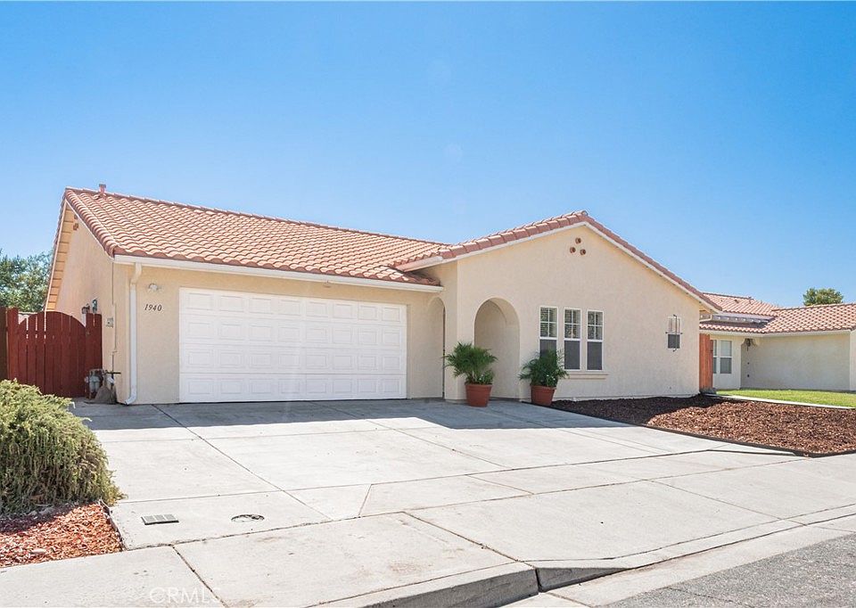 1st image of 1940 San Buenaventura Way