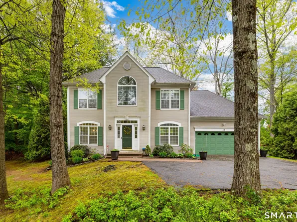 8 Whitward Place, Windsor, CT 06095