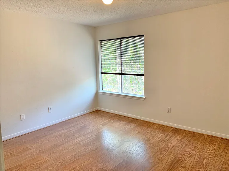 1603 Beaconshire Rd — Photo 19