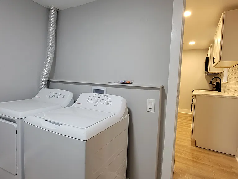 1504 McHenry St — Photo 3