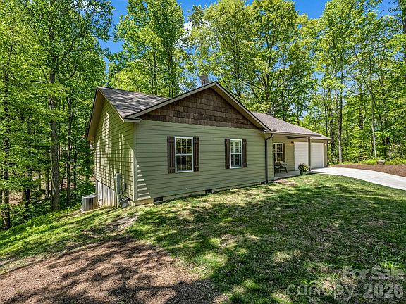 3rd image of 135 Half Moon Ln