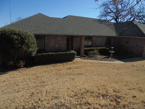 3rd image of 91 Falconhead Dr