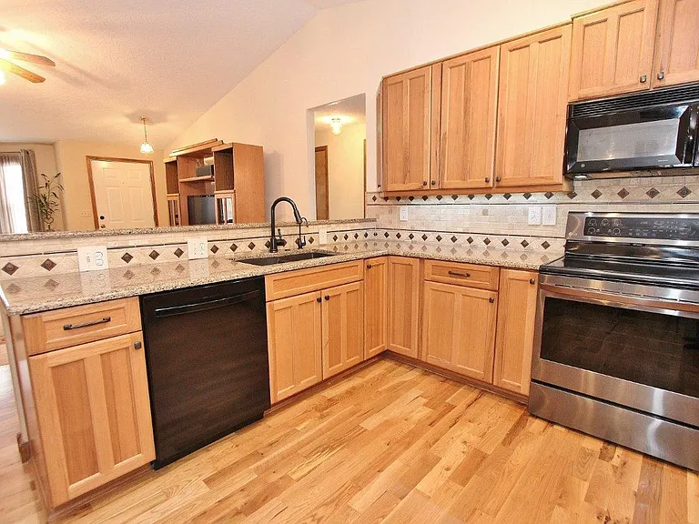 4464 S Timridge Way — Photo 8